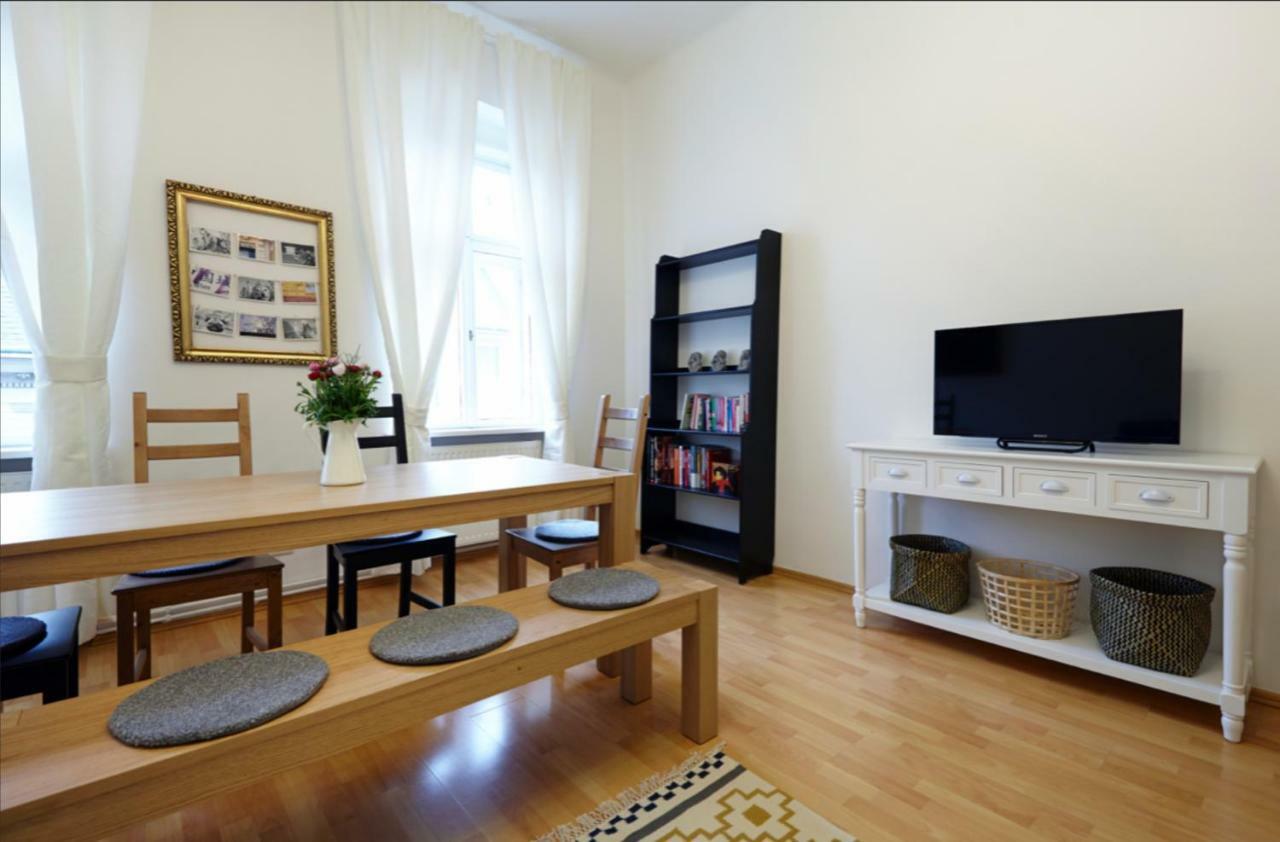 Lovely In A Quiet Area Close To The Center Appartement Vienne